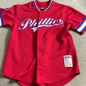 Men’s Phillies Jersey Medium